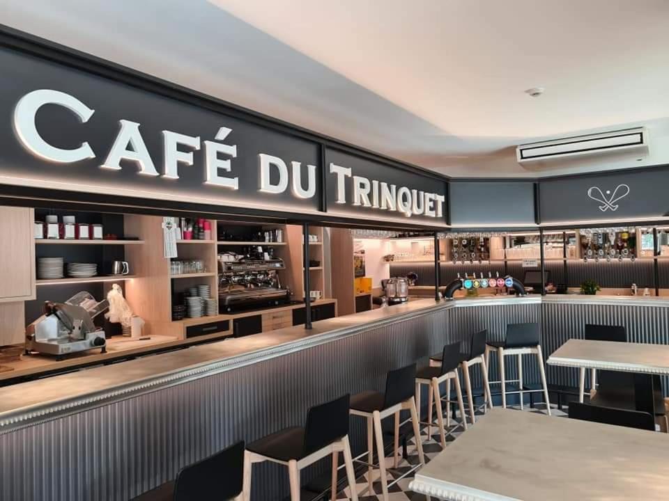 Hotel-Cafe Du Trinquet Камбо-ле-Бен Екстер'єр фото